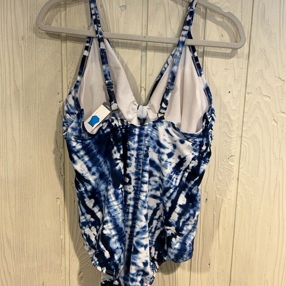 TIME AND TRU Ladies Swim Suit Tie at Bust. New with tags Size 1X (16w-18w) - Picture 4 of 11